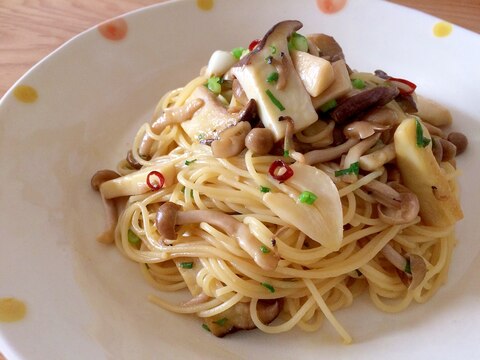 昆布酢で手軽に簡単♪きのこたっぷりパスタ